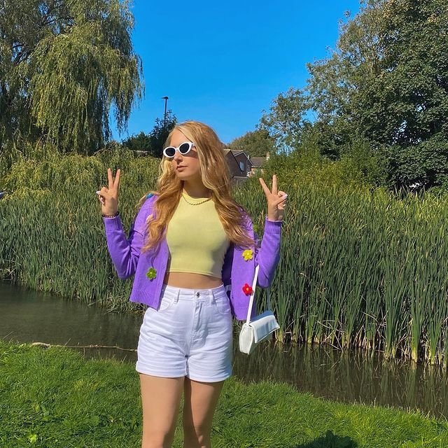 candyLipsxxx from Aberdeen City,United Kingdom